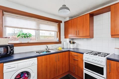 2 bedroom terraced house to rent, Edmonton Avenue, Livingston EH54