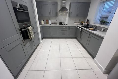 4 bedroom detached house for sale, Furrow Close , Newark