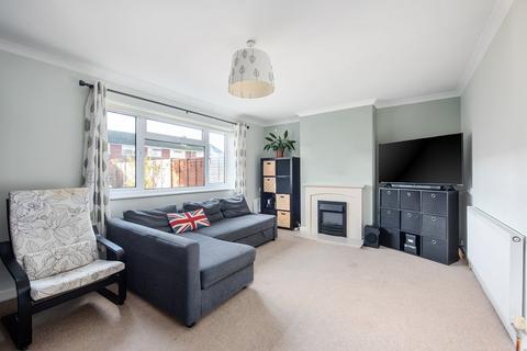 3 bedroom end of terrace house for sale, Beaulieu Gardens, Camberley GU17