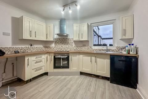 3 bedroom terraced house for sale, Saville Street, Essex CO14