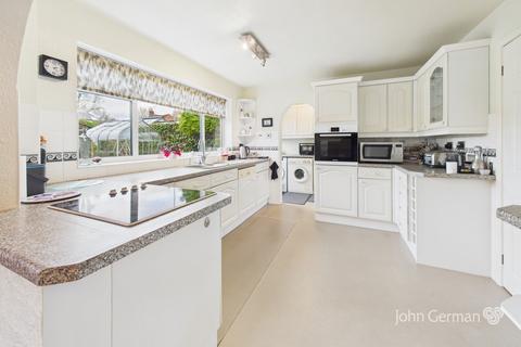 4 bedroom detached house for sale, Old Lane, Checkley