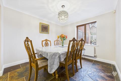 undefined, Balance Hill, Uttoxeter