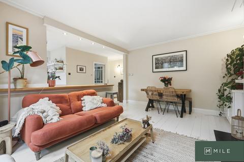 2 bedroom apartment for sale, Chambers Lane, London
