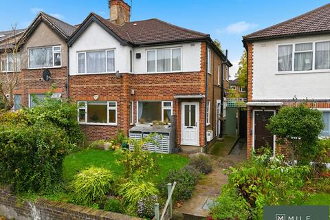 2 bedroom apartment for sale, Chambers Lane, London