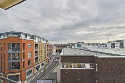 2 bedroom apartment to rent, Leathermarket Court, Bermondsey