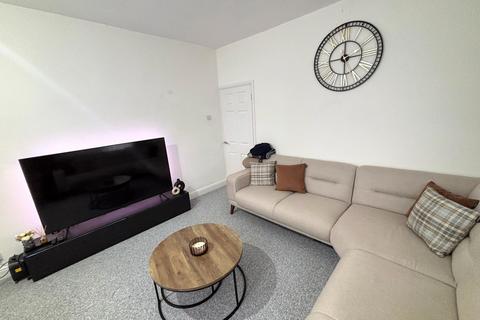 1 bedroom flat to rent, Meadow Lane, Loughborough