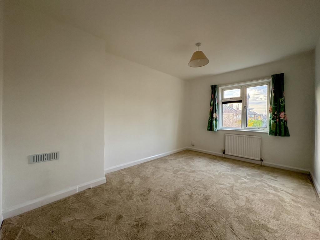 Bedroom 2 (1)