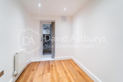 2 bedroom flat to rent, Newington Green Road, Islington, London