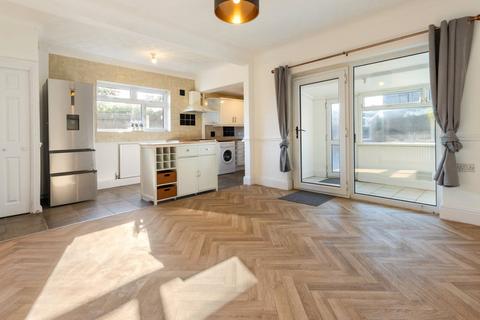 3 bedroom semi-detached house for sale, Columbia Road, Grimsby, North East Lincs, DN32
