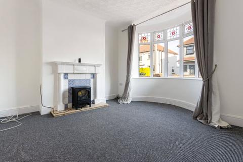 3 bedroom semi-detached house for sale, Columbia Road, Grimsby, North East Lincs, DN32