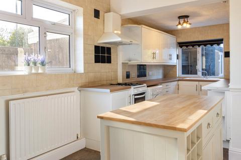 3 bedroom semi-detached house for sale, Columbia Road, Grimsby, North East Lincs, DN32