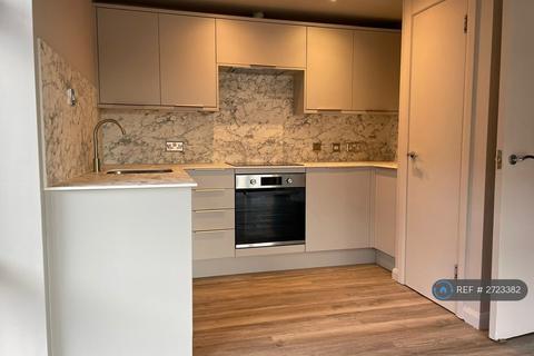 2 bedroom flat to rent, Bridge Street, Macclesfield, SK11