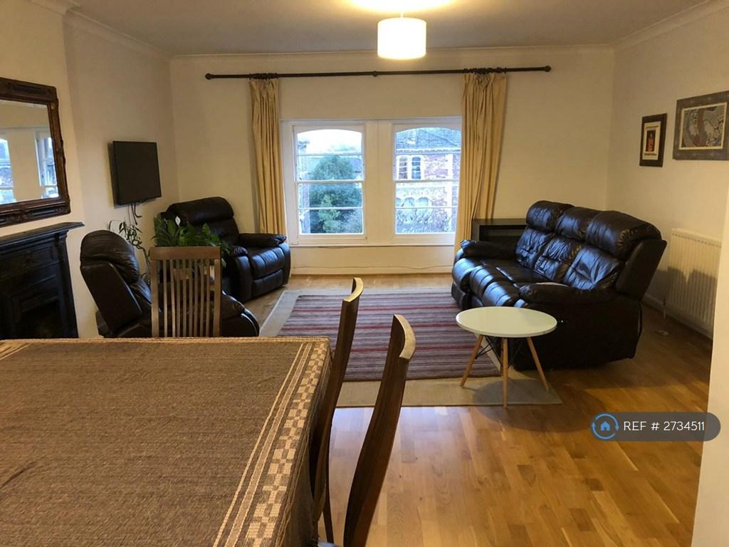 Open Plan Sitting-Room dining-Room