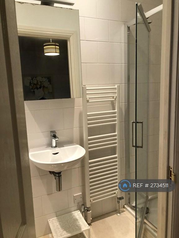 Ensuite Bathroom
