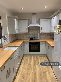 3 bedroom semi-detached house to rent, Grovehill Road, Doncaster, DN2