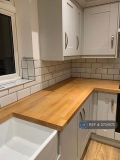 3 bedroom semi-detached house to rent, Grovehill Road, Doncaster, DN2