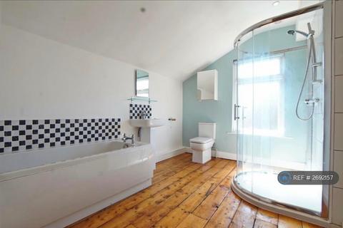 4 bedroom end of terrace house to rent, Kensal Rd, Bristol, BS3