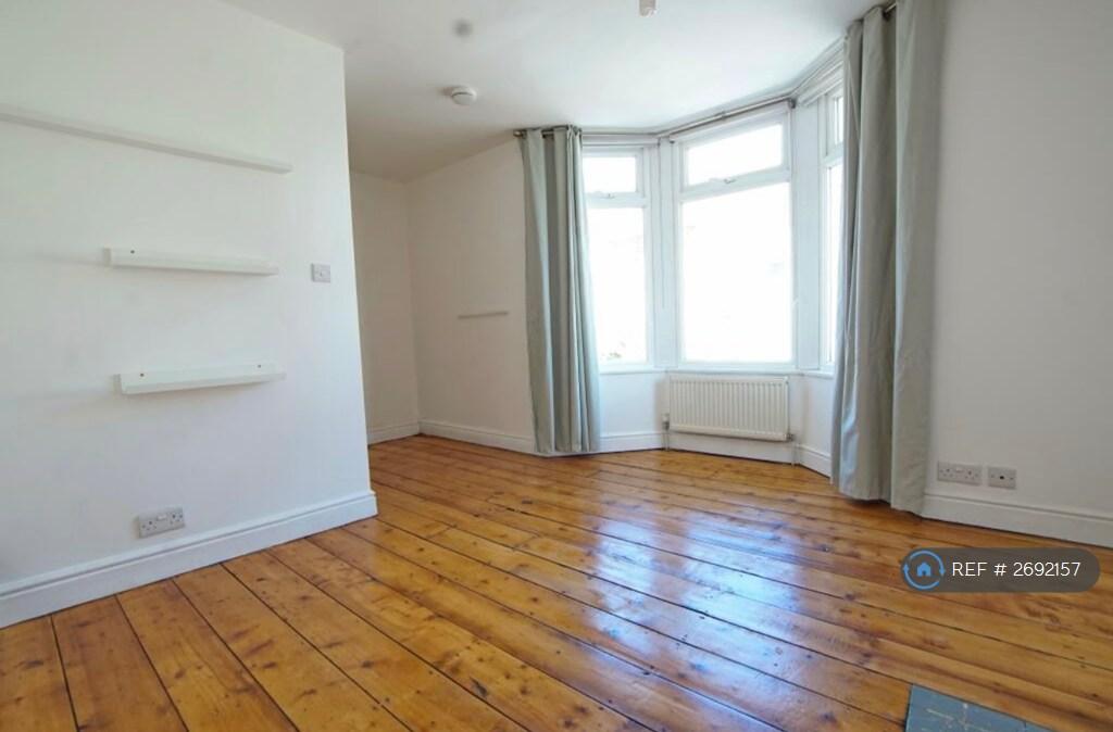First Floor Front Bedroom
