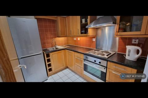 2 bedroom flat to rent, Westside Apartments, Canterbury, CT2