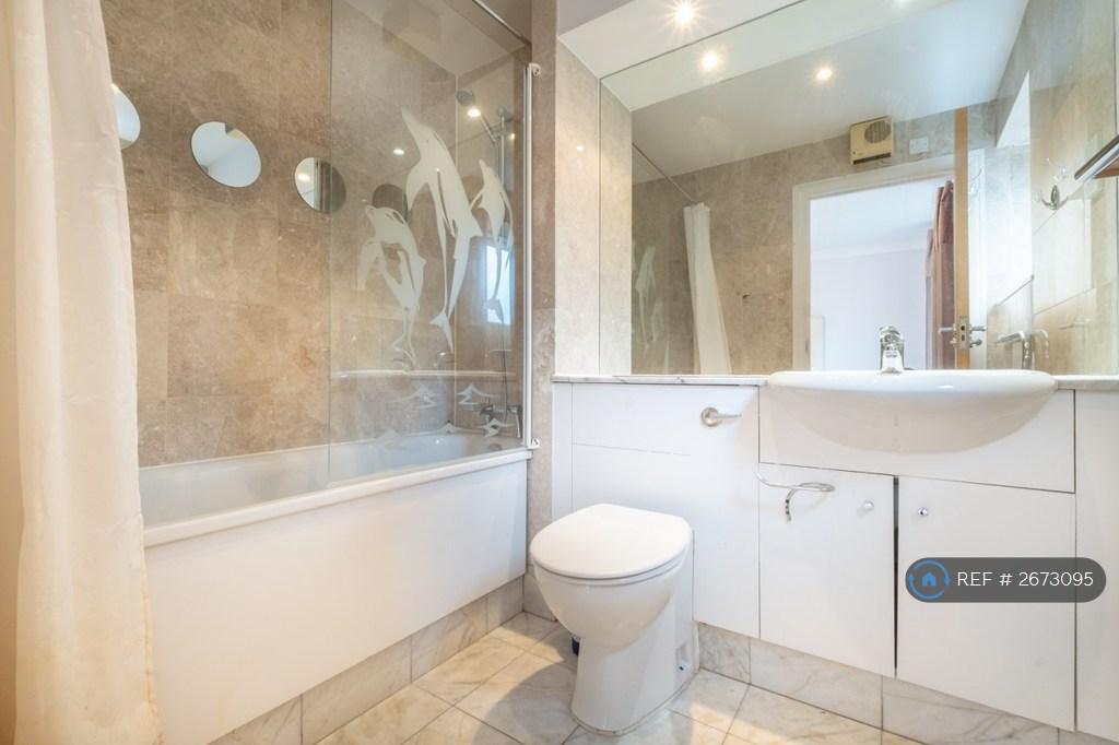 Bedroom 2 Ensuite