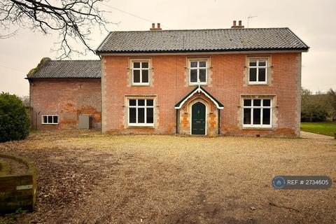 8 bedroom detached house to rent, Walnut Tree Farmhouse, Benacre, Beccles, NR34