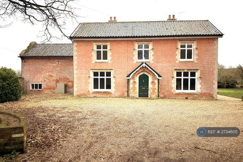8 bedroom detached house to rent, Walnut Tree Farmhouse, Benacre, Beccles, NR34