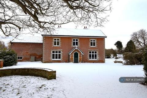 8 bedroom detached house to rent, Walnut Tree Farmhouse, Benacre, Beccles, NR34