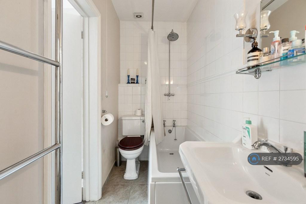 Upstairs Bath