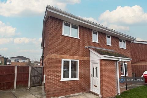2 bedroom semi-detached house to rent, Lambourn Drive, Crewe, CW1