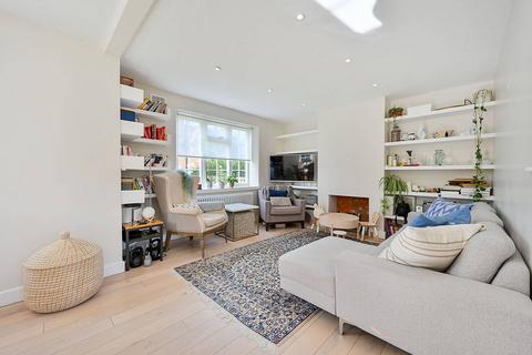 Yew Tree Road, Shepherd's Bush, London, W12