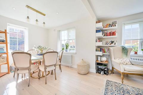 undefined, Yew Tree Road, Shepherd's Bush, London, W12