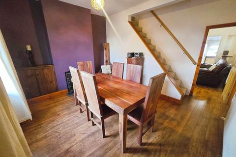 2 bedroom end of terrace house to rent, Wigan Lower Road, Wigan WN6