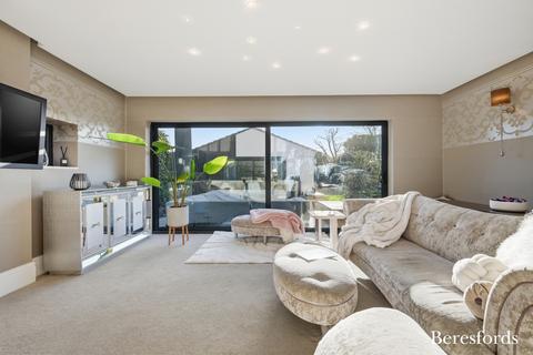 5 bedroom detached house for sale, Great Wheatley Road, Rayleigh, SS6