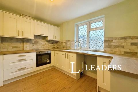 3 bedroom semi-detached house to rent, St. Lawrence Road, Scunthorpe, Lincolnshire, DN16