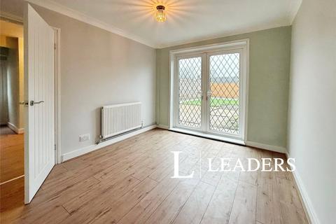3 bedroom semi-detached house to rent, St. Lawrence Road, Scunthorpe, Lincolnshire, DN16