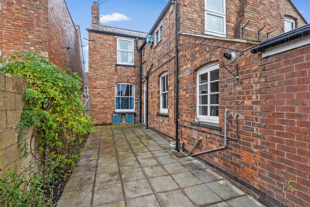 Rear Courtyard