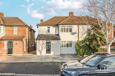 3 bedroom semi-detached house for sale, Maybank Avenue, Hornchurch
