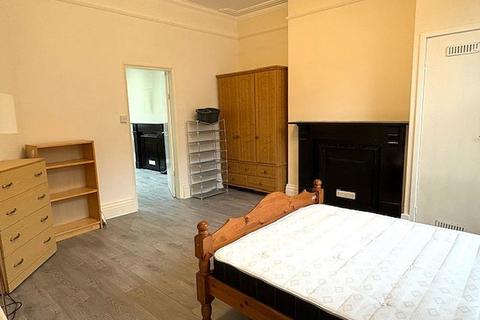 1 bedroom apartment to rent, 9 Inglewood Terrace, Leeds