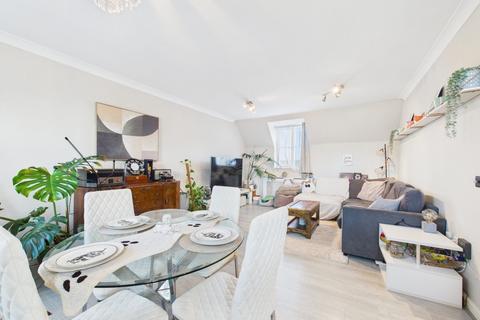 1 bedroom apartment for sale, Tuffley Lane, Tuffley, Gloucester, Gloucestershire, GL4