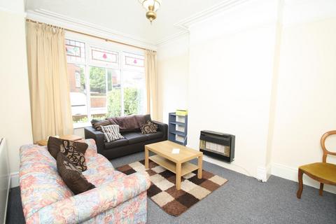 4 bedroom terraced house to rent, Roman Grove, Leeds, West Yorkshire, UK, LS8