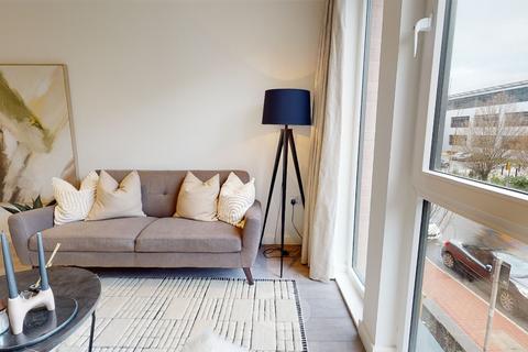 1 bedroom flat to rent, Dumballs Road