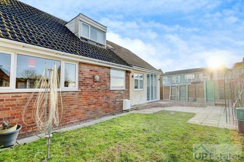 3 bedroom semi-detached house for sale, Firs Drive, Rugby