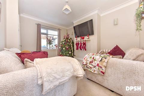 3 bedroom terraced house for sale, Willans Avenue, Rothwell, Leeds