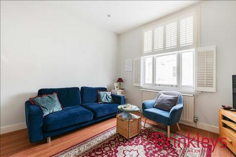 2 bedroom apartment to rent, 34B Disraeli Road, London, SW15