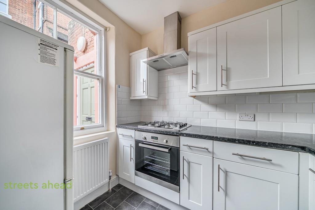 7ed9d080-0702-400...