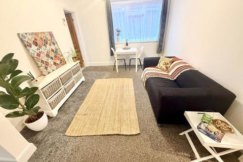2 bedroom apartment for sale, Harvey Road, Pokesdown