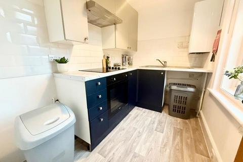 2 bedroom apartment for sale, Harvey Road, Pokesdown