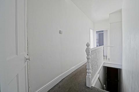 2 bedroom apartment for sale, Pall Mall, Leigh-On-Sea
