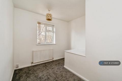3 bedroom semi-detached house to rent, Wythenshawe Road, Manchester, M23
