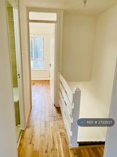 2 bedroom terraced house to rent, Radley Court, London, SE16